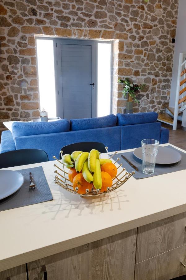 Adrian'S Luxury Apartments 1 Drepano  Екстериор снимка