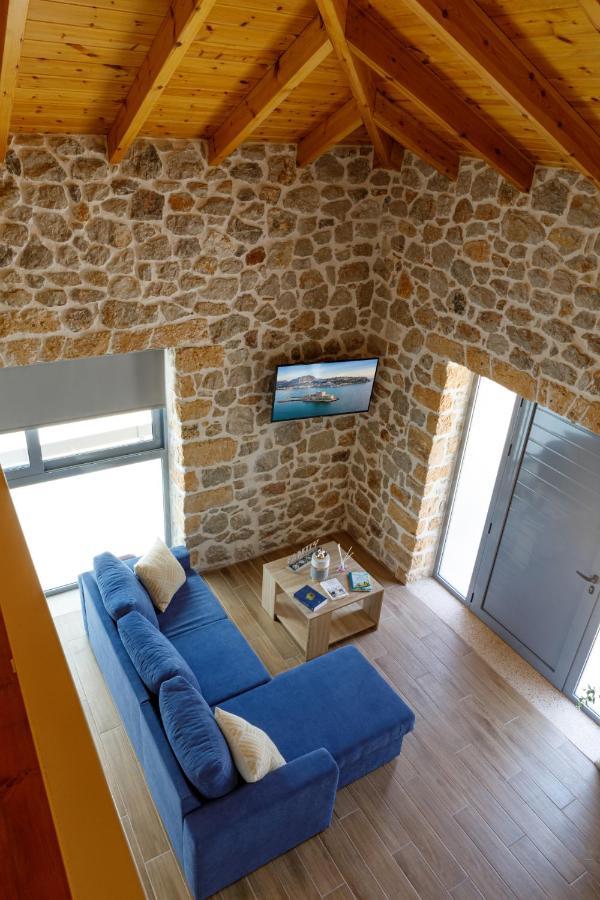Adrian'S Luxury Apartments 1 Drepano  Екстериор снимка